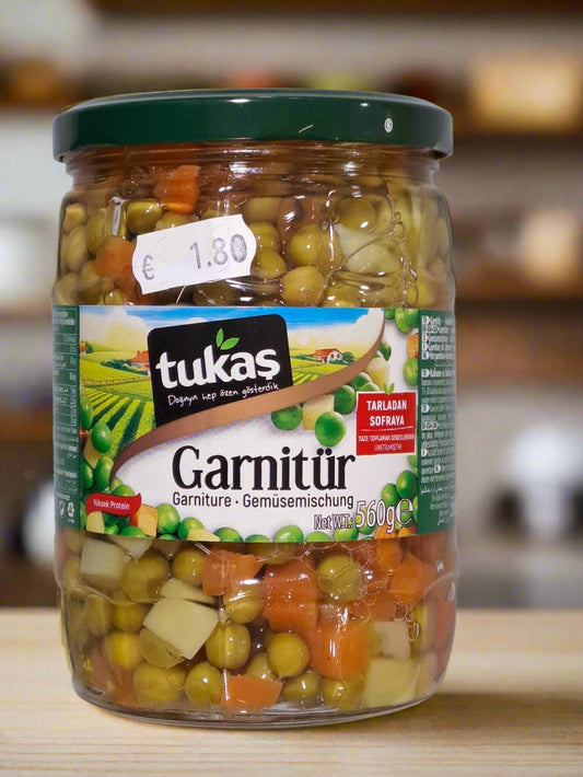 Tukas Garnitür